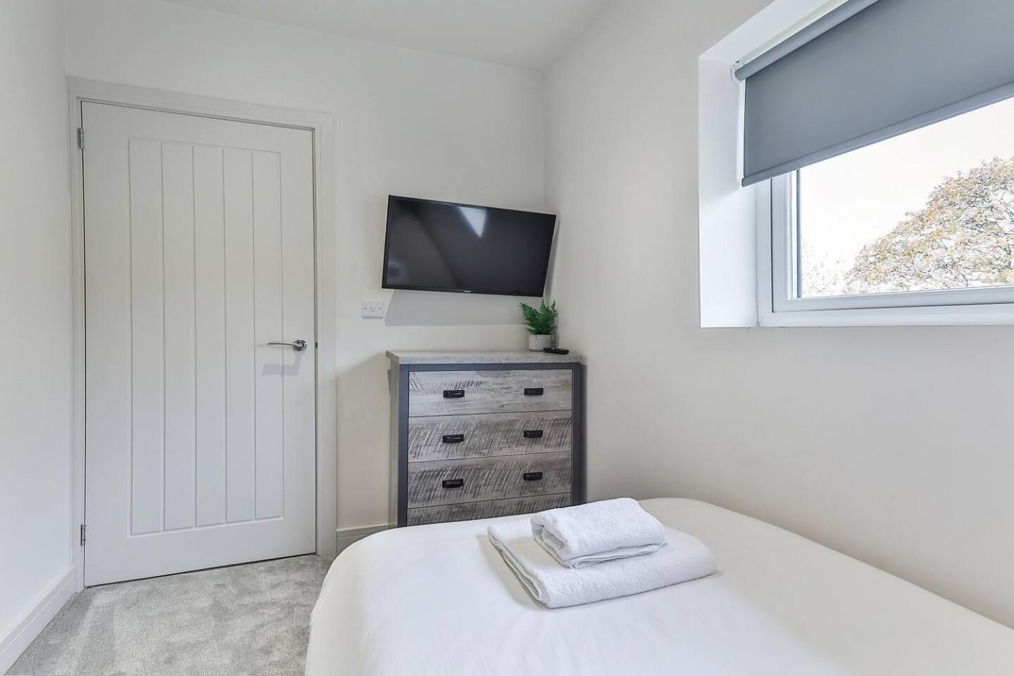 Villa 3 Bed Refurbished, Modern House, Wifi, Patio Area Sheffield Exterior foto